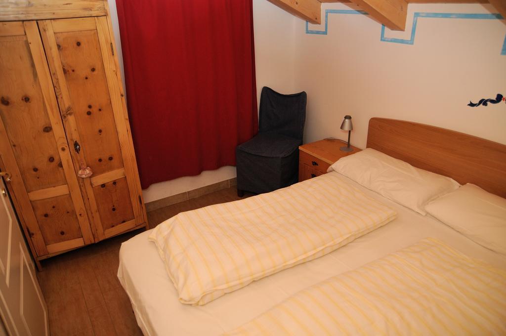 Roe Apartment Panchia Szoba fotó